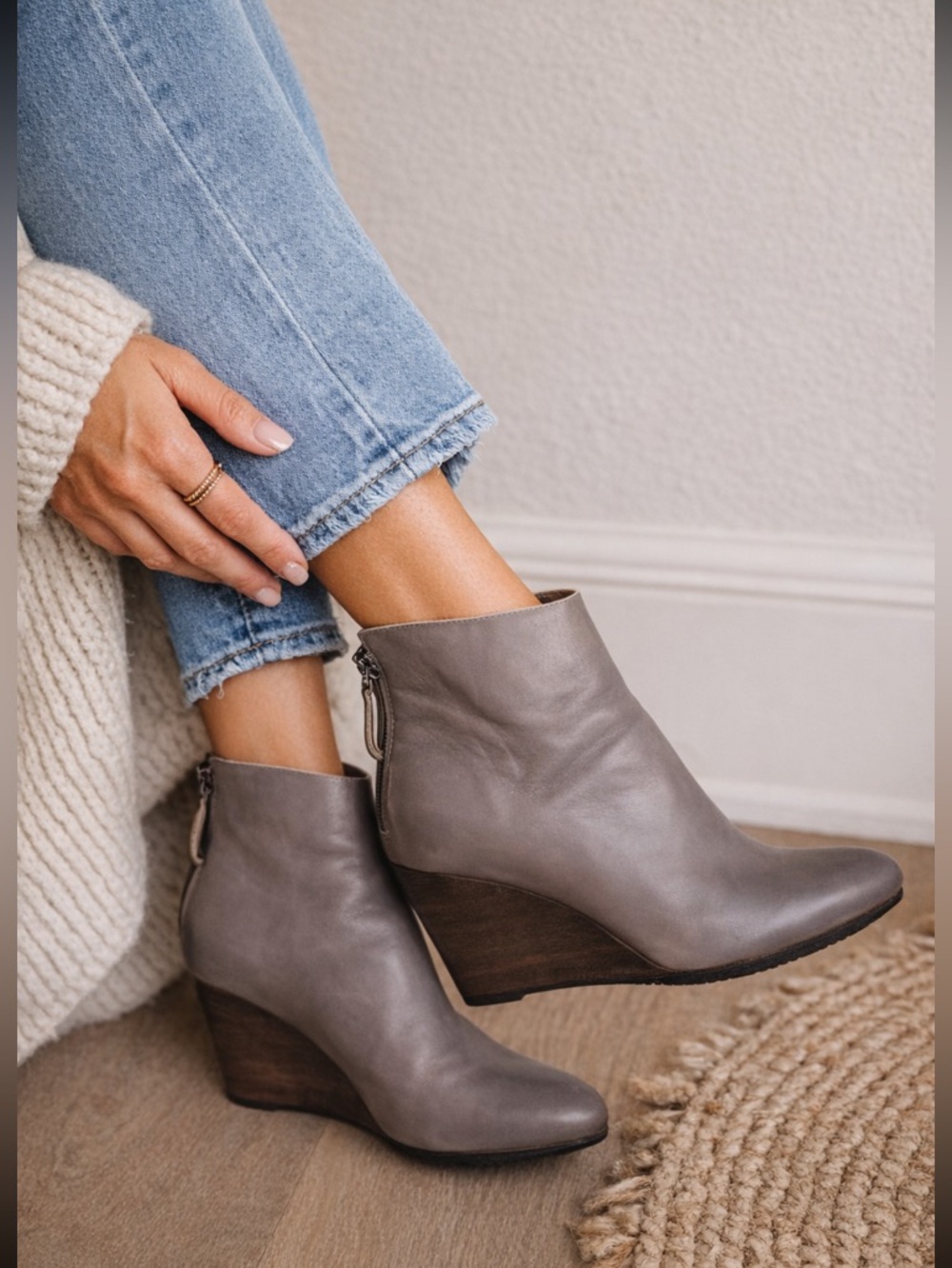 COCLICO ESCURO GRAY LEATHER 3” WEDGE ANKLE BOOTS WOMENS 37 SPAIN DESIGNER